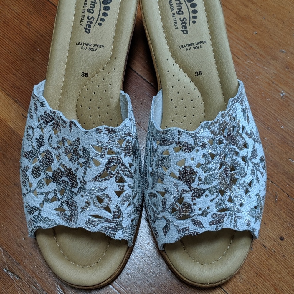 Spring Step Leather Slide - Picture 2 of 4